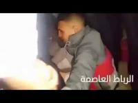 لحظة القبض على " مشرمل " متلبس بالسرقة