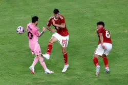 تدخل خشن من أشرف داري ضد ميسي يثير الجدل في كأس العالم للأندية