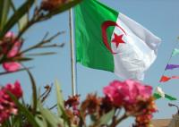 رفع حالة الطوارئ بالجزائر