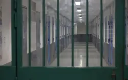 زارته في محجزه.. فرنسا ترحل بستاني زوجة أحد أبرز مؤسسي حزب اليمين نحو المغرب