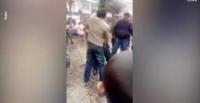 رجل يسافر رحلة طويلة لمقابلة عشيقته ليفاجأ بزوجها في استقباله