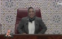طريف .. أمينة ماء العينين تضع نفسها في موقف محرج "ترفع الجلسة لمدة 10 سنوات"