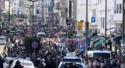 طوفان بشري وحركة غير عادية يعرفها كراج علال قبيل ليلة القدر