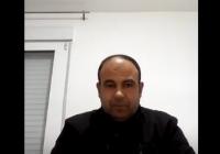 فيديو مؤثر لمهاجر مغربي :" وفينك يا وزير العدل راه بسبب الظلم بزاف ديال لجالية مابغاتش تدخل للمغرب"