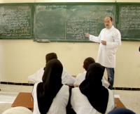 وزارة بلمختار تغلق على الأساتذة آخر منفذ لمتابعة الدراسة بإقصائها من شروط الاستفادة من الاستيداع