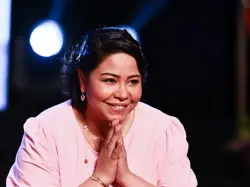 "شيرين" تفاجئ جمهورها وتعتذر بشكل علني من محاميها