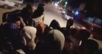فيديو مثير... تلاميذ عائدون إلى منازلهم على متن "بيكوب" يرفعون شعار :" النقل المدرسي والو.. التعليم والو.."