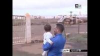 واد فرق ام عن رضيعها قبل ان تجمعهم فرق الانقاذ