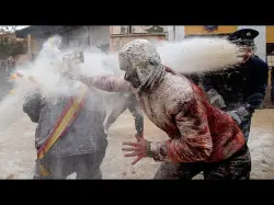 بالفيديو: مهرجان فريد من نوعه في إسبانيا.. معارك حقيقية بالبيض والدقيق