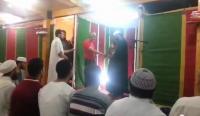 مؤثر جدا .. إعلان شهادة أمريكية وفرنسي اعتنقا الاسلام بسلا