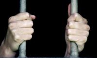 اعتقال نصاب باسم مسؤولين بالأمن ضحاياه سوريون يحلمون بأوراق الإقامة