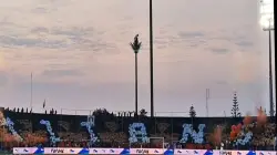 تيفو "أورونج بويز" في ذهاب نهائي الكاف بين نهضة بركان وسيمبا التنزاني