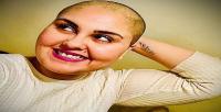 فنانة مغربية لمتابعيها على الأنستغرام: بغيتو البحر وشي عراسية وزيروا معانا الله يجازيكم (صورة)