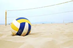 اختفاء لاعبين من المنتخب المغربي للكرة الطائرة الشاطئية في هولندا وسط أنباء عن توجههما لإسبانيا