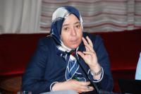 برلمانية بيجيدية تصف منتقدي زميلها "أقشبيل" بـ"الكلاب المسعورة والجائعة"
