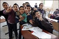 كفاح الطلبة في ليبيا مع الدراسة وسط الحرب