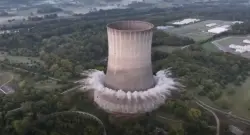 لحظة تفجير برج تبريد نووي في ولاية تينيسي الأمريكية... فيديو