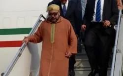 الملك محمد السادس يعود إلى المغرب بعد زيارة خاصة لبلد عربي شقيق