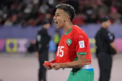 قادما من اتحاد تواركة.. أياكس الهولندي يضم رسميا المدافع المغربي فؤاد الزهواني
