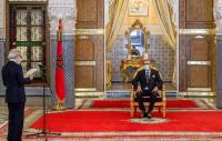 الملك محمد السادس يستقبل والي بنك المغرب
