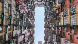 صورة بهاتف محمول من قلب هونغ كونغ تُبهر العالم