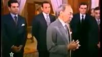 فيديو نادر يبين كيف كان يتعامل الحسن الثاني رحمة الله عليه مع أعضاء حكومته