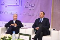 بالصور: وزير "الكراطة" يُشعل مواقع التواصل بعد ظهوره بدون "صلعة"