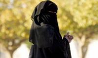 القضاء السعودي: 200 جلدة و ستة أشهر سجنا في حق فتاة سعودية اختطفت واغتصبت جماعيا