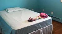 شاهد كيف عاقبت هذه المرأة طفلتها المتنمرة