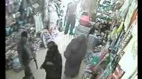 عصابة نساء تسرق الملابس بسوق انزكان