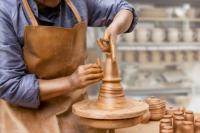 هكذا تستهدف الحكومة أرباب المهن الحرة بـ"ساطور" الضرائب