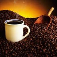 تجنب شرب القهوة بعد وجبة دسمة 