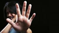 مرة أخرى ...شاب يشرمل فتاة بعدما خطبت لشاب آخر