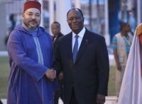 الرئيس الإيفواري يقيم مأدبة غداء على شرف جلالة الملك
