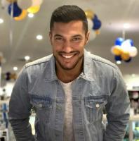 من يكون المغربي الذي فاز بلقب "أجمل رجل في إيطاليا" (صور)