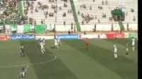 بالفيديو .. ردة فعل الجمهور بعد وفاة لاعب سابق في المنصة الشرفية للنادي القنيطري