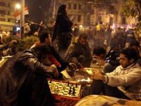 عودة الإنترنت إلى مصر.. وسليمان يبدأ حواراً مع المحتجين والمعارضة