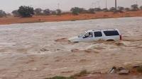 السيول تقتل 35 شخصا وتجلي 4038 آخرين بالسعودية