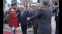 الملك محمد السادس  ينبه الوزير الأول الفرنسي تفاديا لإحراج حارسه