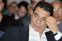 أساتذة يدعون إلى التمرد على الوفا