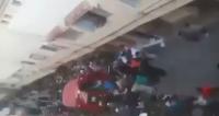 لحظة اعتقال مول الفران مغتصب بنت صغيرة عندها 3 سنين بمدينة سطات
