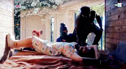 بالفيديو.. مشهد "الفخذ" يجر على صناع مسلسل "الدم المشروك" سخرية عارمة