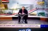 بالفيديو: متصل يحرج مذيعا يمنيا و يطلب  إعادة بدلته المستعارة