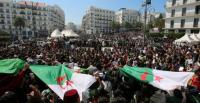 حزب معارض يستنكر "الانحدار إلى الجحيم" بالجزائر