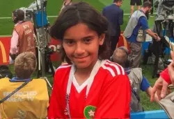 من مشجع بقميص الأسود إلى ضابط إيقاعهم.. صورة أيوب بوعدي بين طموح الطفولة وإعجاز المونديال