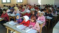 أستاذة تنهار داخل فصلها بعدما وجدت أن عدد التلاميذ 60