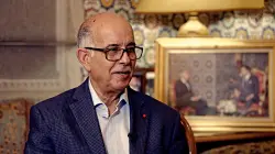 بعد لقجع والمنصوري.. حسابات جديدة تعيد "الشيخ بيد الله" إلى دائرة رئاسة الحكومة