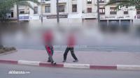 شدو ولادكم..يلعبون في الشارع رغم تطبيق حالة الطوارئ الصحية