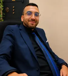 جيل جديد... و قيادات قديمة