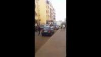 بوليسي يطارد شابا استفزه في الشارع